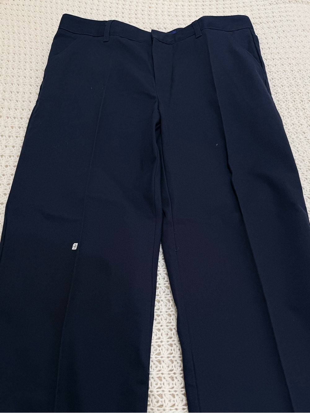 Izod Boys’ Relaxed Fit Twill Pant in navy size 18 Husky